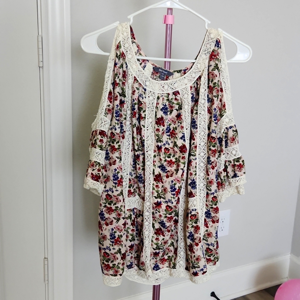 Floral top